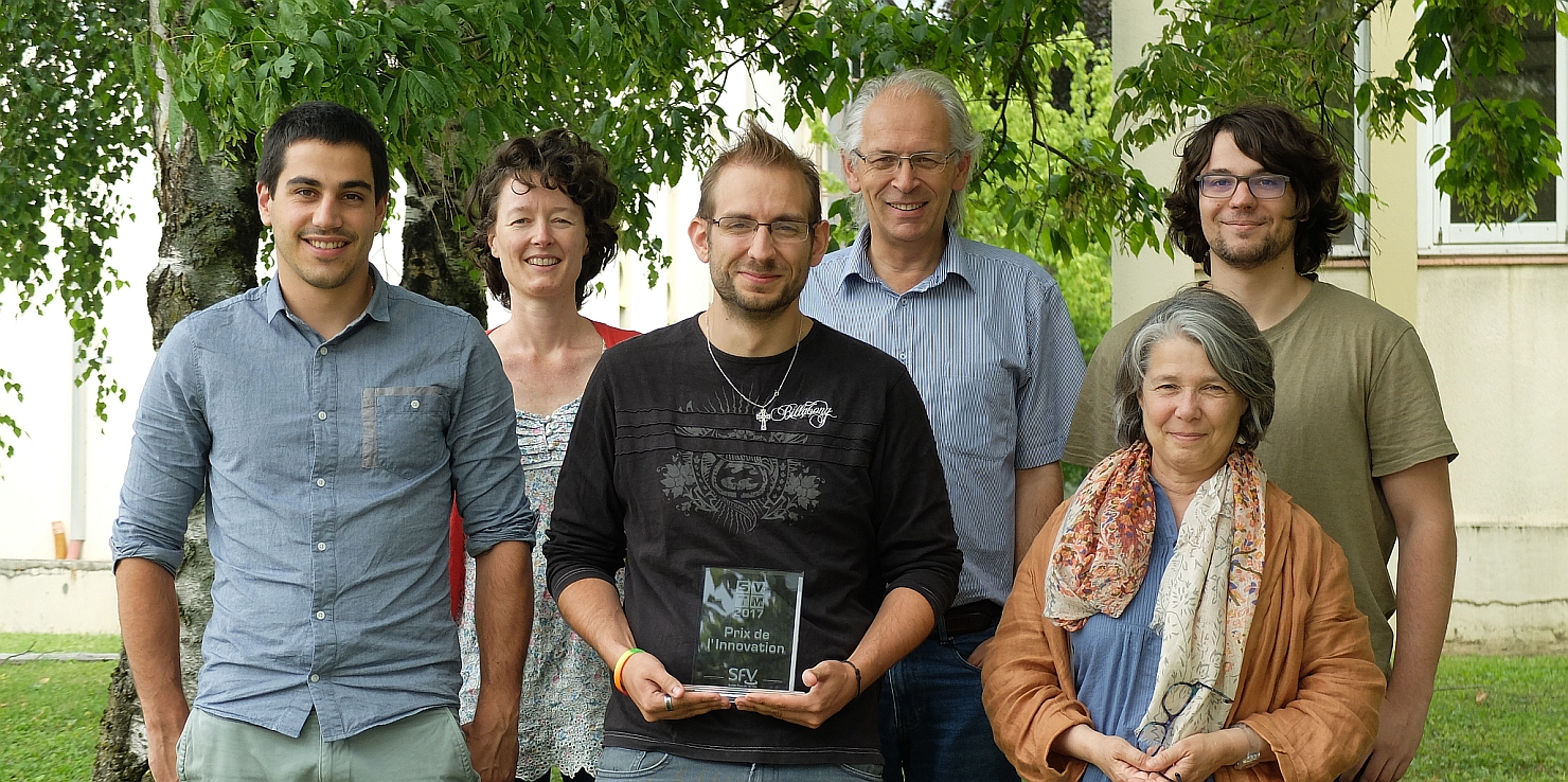 Photo of the Polygon Physics Team with the SFV Innovation Award 2017